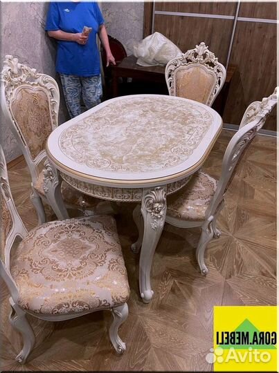 Круглый стол раздвижной