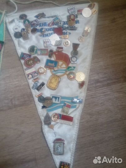 Коллекция значков