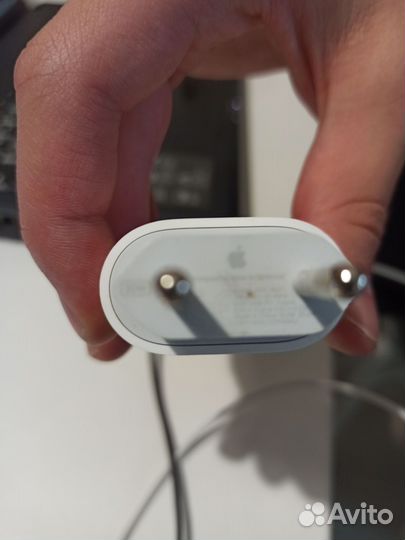 Зарядка для iPhone оригинальная