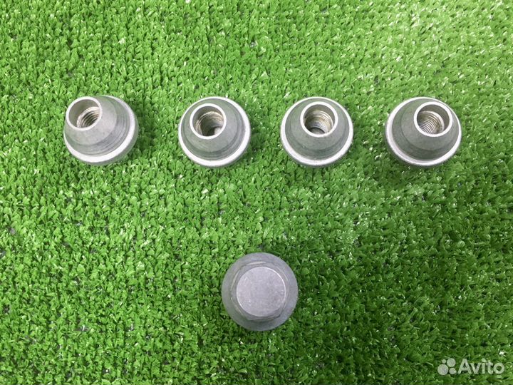 Секретные гайки M12/1,5 Volvo Ford