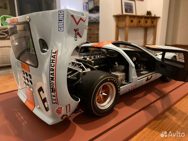 Модель 1:8 Ford GT40 Deagostini