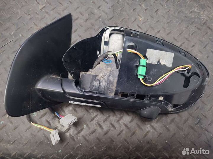 Зеркало на запчасти левое лево на Nissan Qashqai