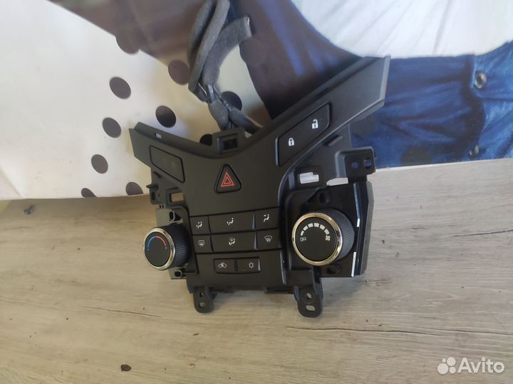 Управление климатом Шевроле Круз Chevrolet Cruze