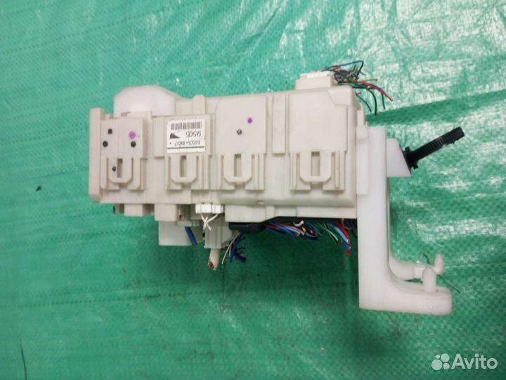 Блок предохранителей Toyota Auris ZRE152