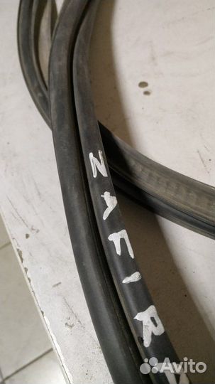 Уплотнитель багажника Opel Zafira В 2005-2012