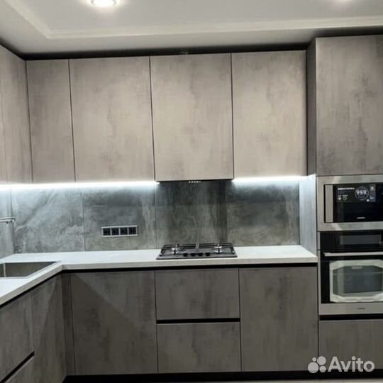 Кухонный гарнитур новый под заказ