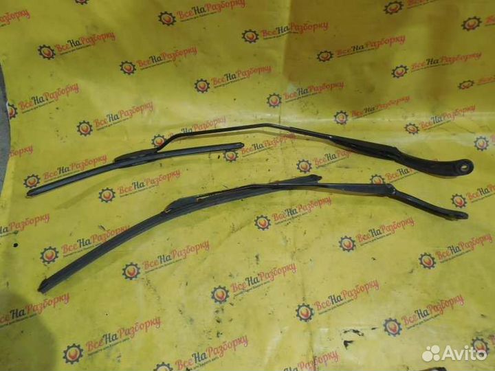Поводки дворников передние Renault Megane 2