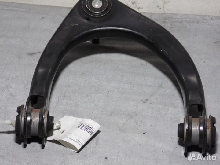 Рычаг верхний правый lexus IS 2016