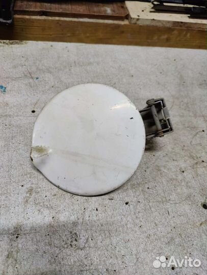 Лючок бензобака Dodge intrepid (1992-1997)