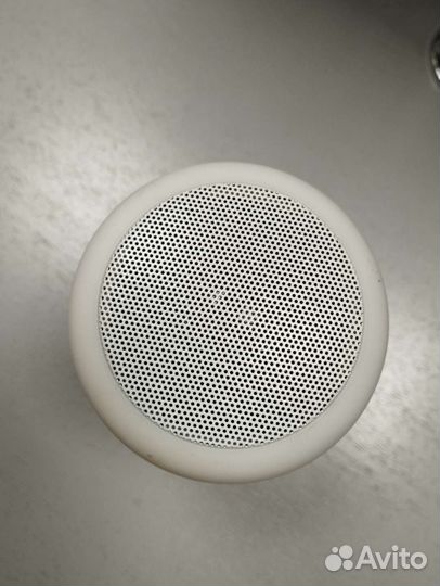 Белая колонка