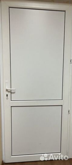 Дверь входная пвх