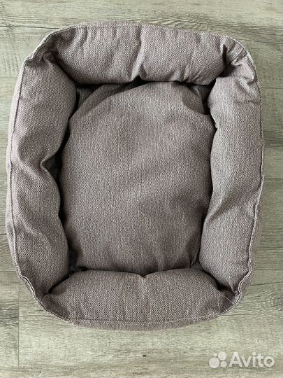 Лежанка для собак и кошек мелких пород