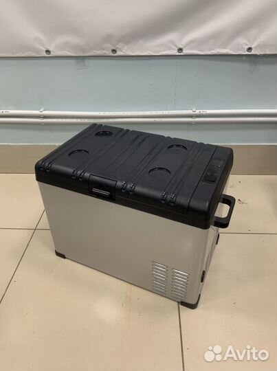Автохолодильник компрессорный Alpicool C40 (40л)