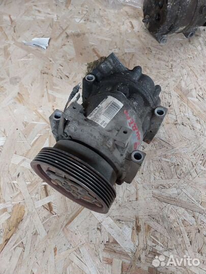 Компрессор кондиционера Renault Logan, sandero