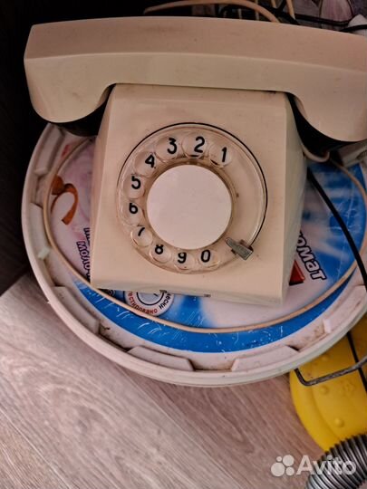 Старый телефон СССР