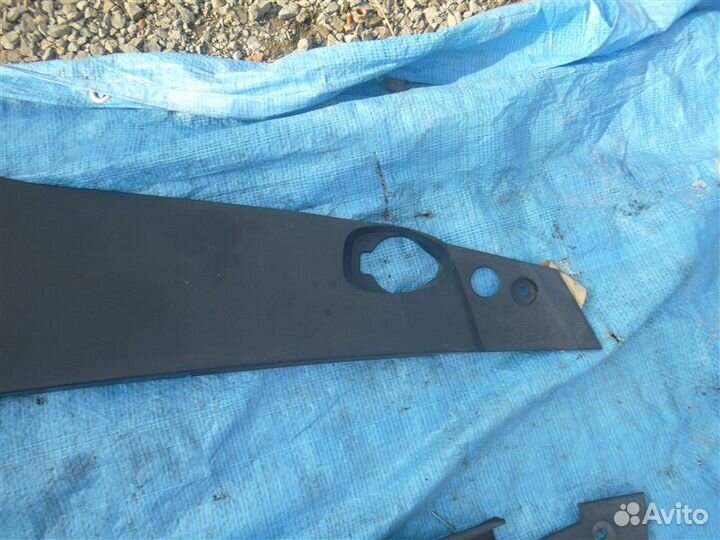 Декоративная крышка двс левая Lexus Ls460H USF40