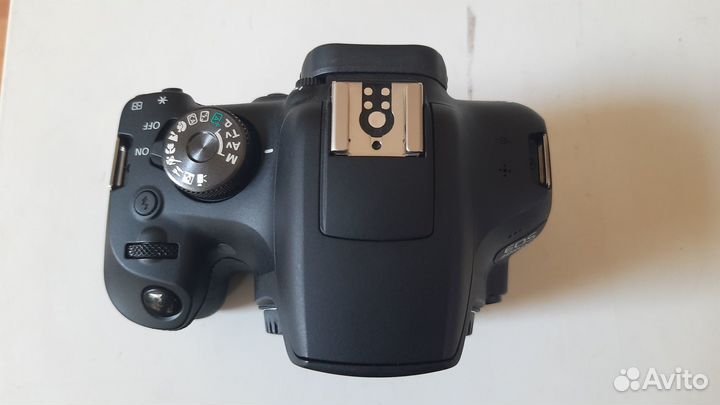 Фотокамера canon 2000D body 0529