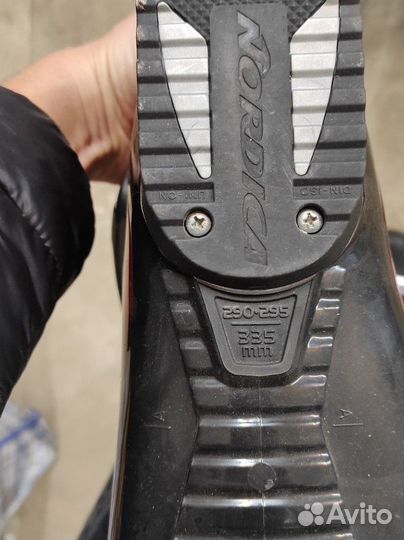 Горнолыжные ботинки 43-44 размер