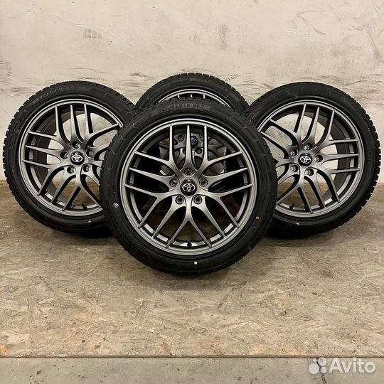 Колеса новые зимние на Toyota Camry r18