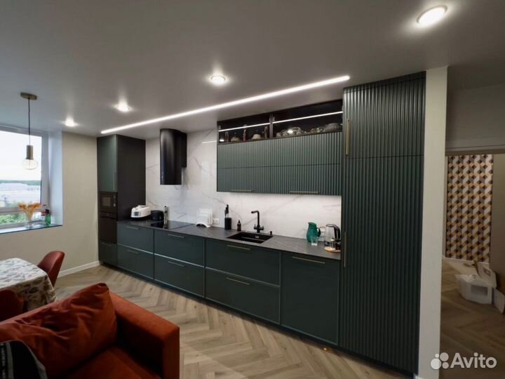 Кухня большая