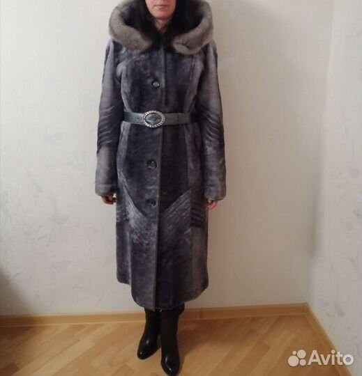 Шуба мутоновая с капюшоном серая 46