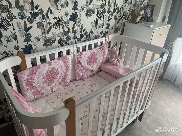 Детская кроватка