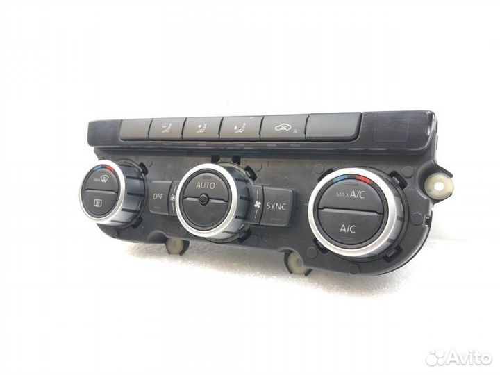 Блок управления климат-контролем Volkswagen Passat