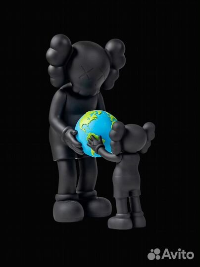 Kaws фигурка The Promise черная