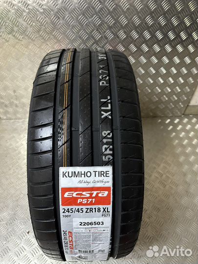 Kumho Ecsta PS71 245/45 R18 100Y