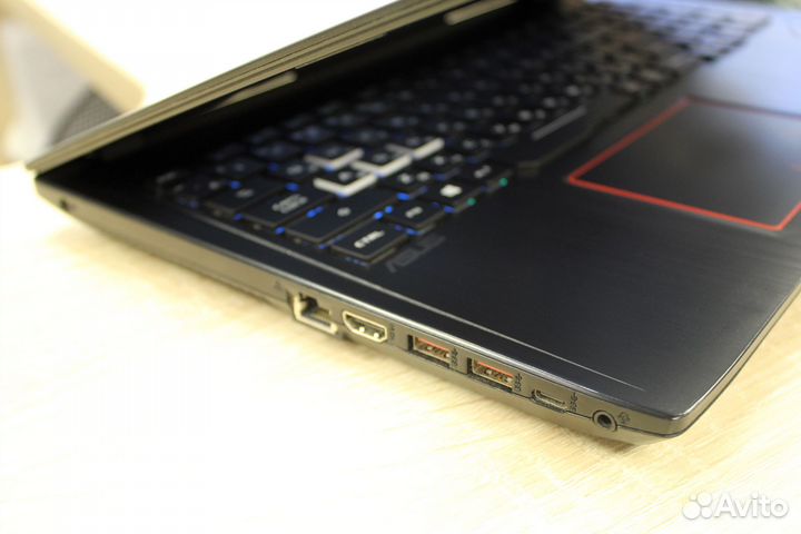 Игровой ноутбук Asus ROG / Core i5 / 16 Gb / SSD