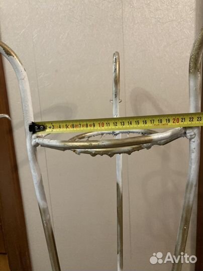 Подставка для цветов напольная