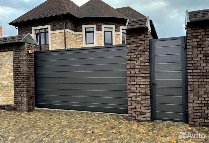 Секционные ворота