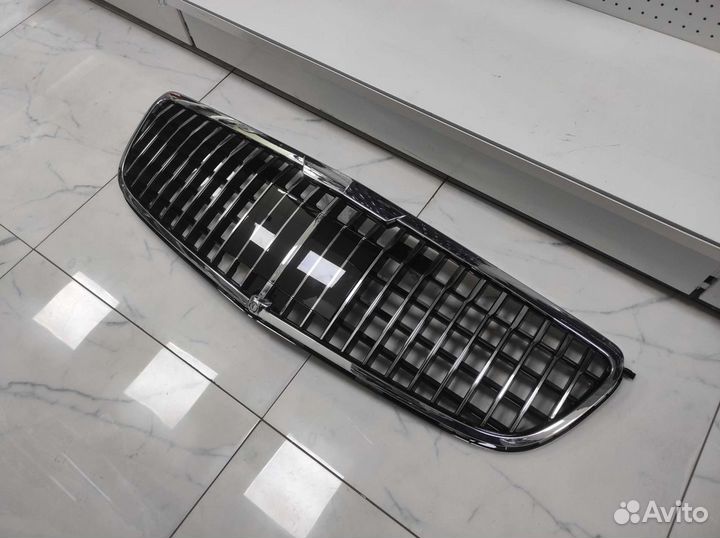 Решетка радиатора Maybach Mercedes GLS X166