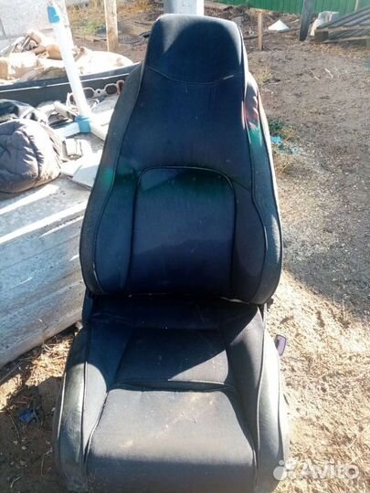 Передние сиденья нива шевроле 2123