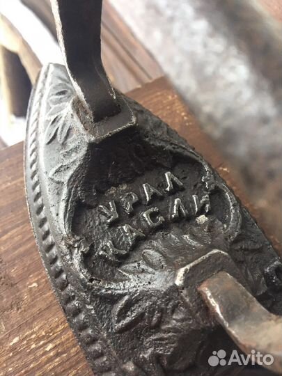 Утюг чугунный старинный