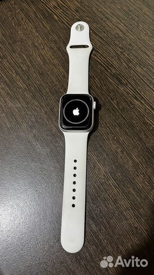Часы apple watch siries 6 40мм