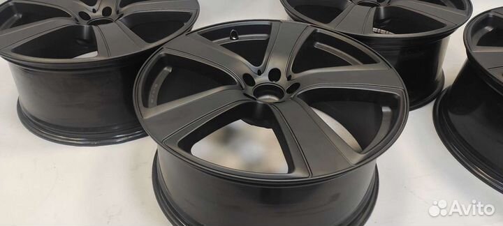 Диски R22 для Мерседес Бенц Х167 Radius Matt black