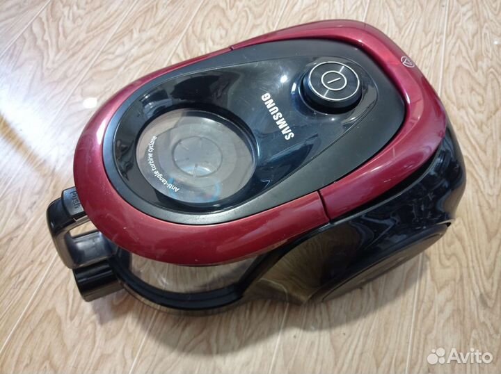 Отличный мощный пылесос Samsung