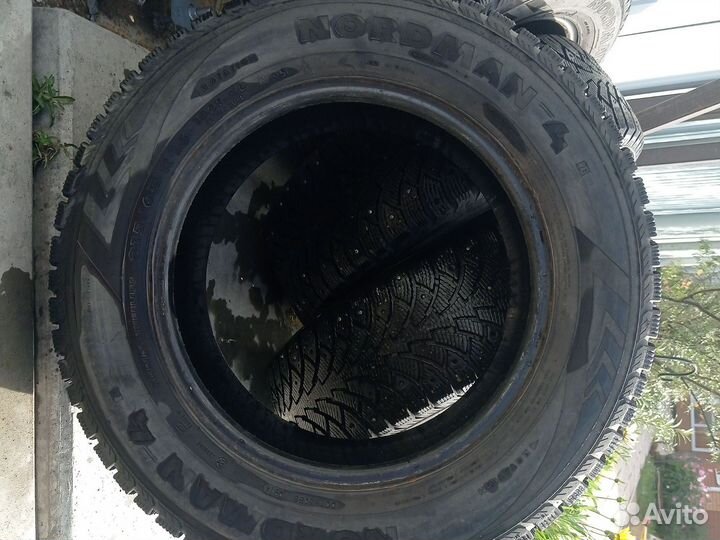 Nordman Nordman 4 215/65 R16 102