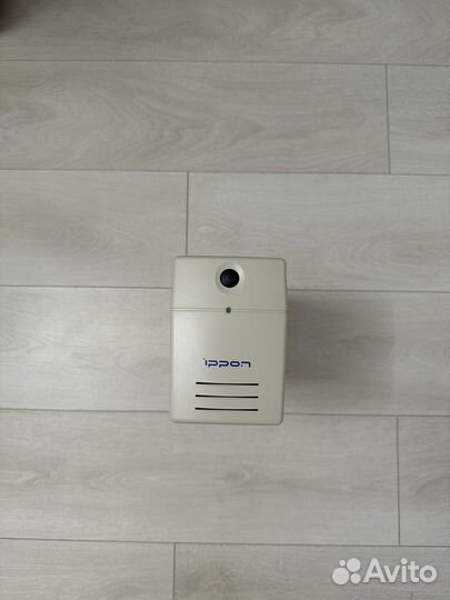 Источник бесперебойного питания