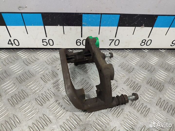 Б/У Скоба суппорта заднего Mercedes#001