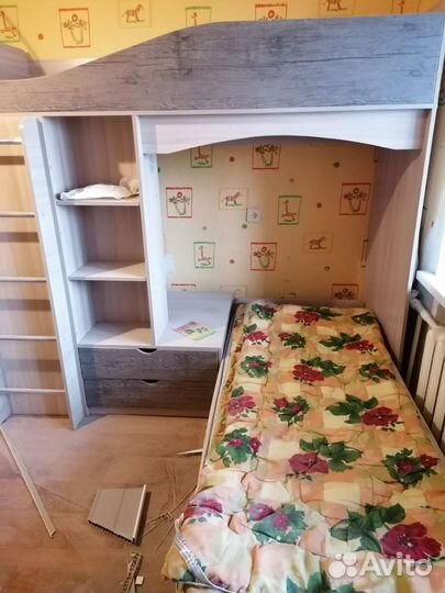 Детская двухярусная кровать бу