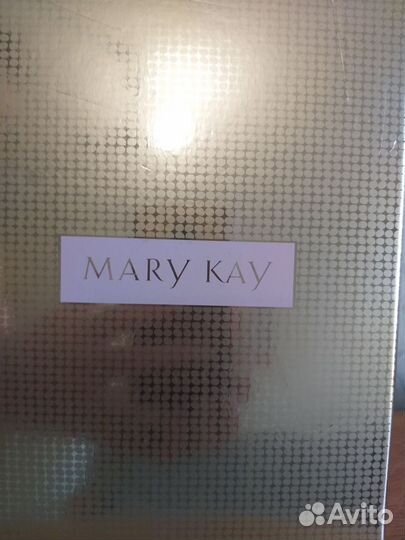 Продаю набор миниатюр Мери Кей