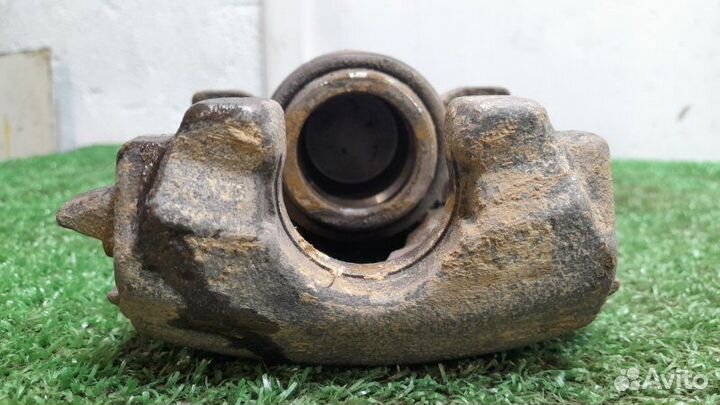 Суппорт передний правый Audi A3 8P 1.6 BSE (102