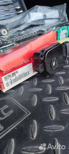 Ингибитор 427003B010