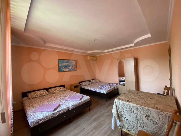 Комната 16 м² в 5-к., 2/2 эт.