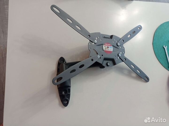 Кронштейн поворотный holder