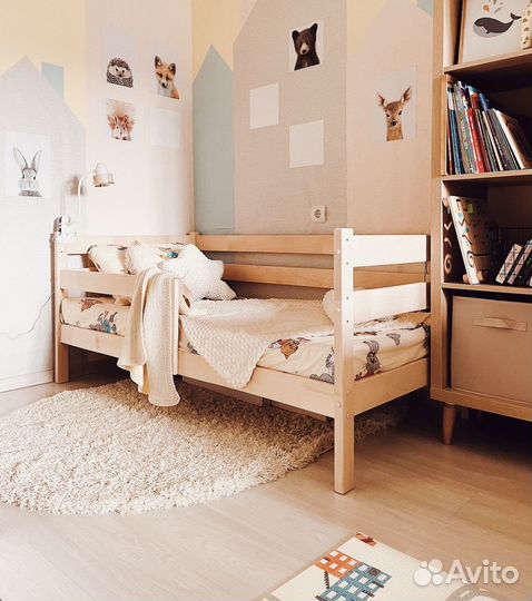 Кровать детская из дерева