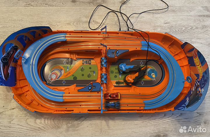 Трек Hot wheels
