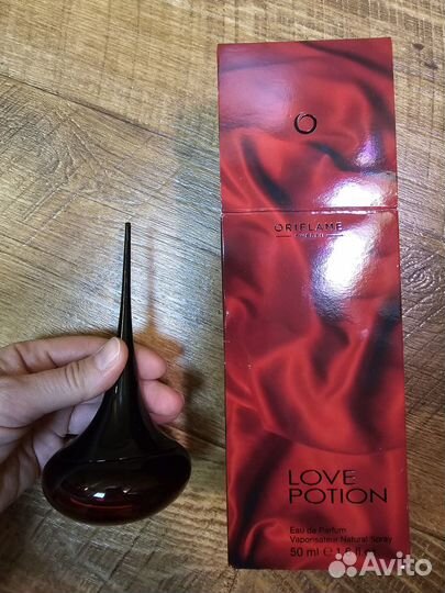 Парфюмерная вода Love Potion (Oriflame)